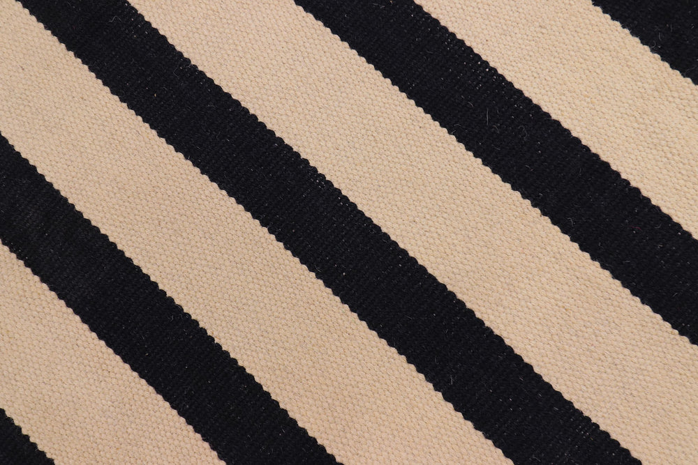 handmade Modern Kilim Beige Black Hand-Woven RECTANGLE 100% WOOL area rug 5x6